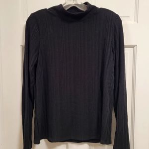 Wantable Women Black Long Sleeve Large Mock Neck Top.  NWOT.